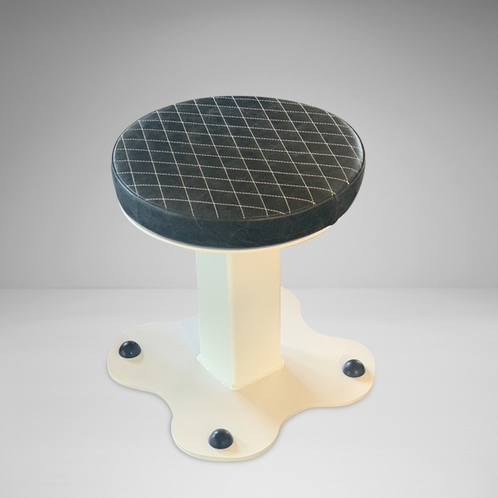 Watson Chess Set - Image 3